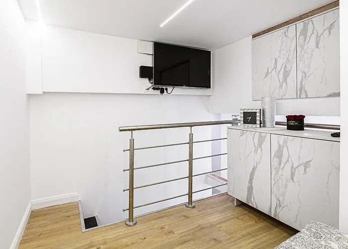 Flora Downtown Apartment Budapest