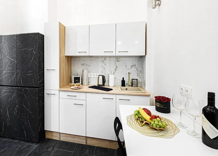 Flora Downtown Apartment